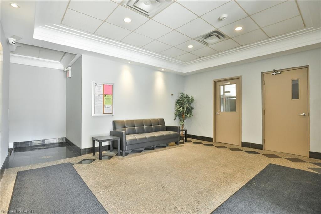 208-400 York Boulevard, Hamilton, ON, L8R 3M5 - 4