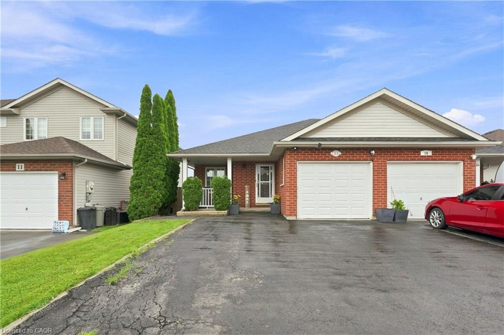 13 Golden Acres Drive, West Lincoln, ON, L0R 2A0