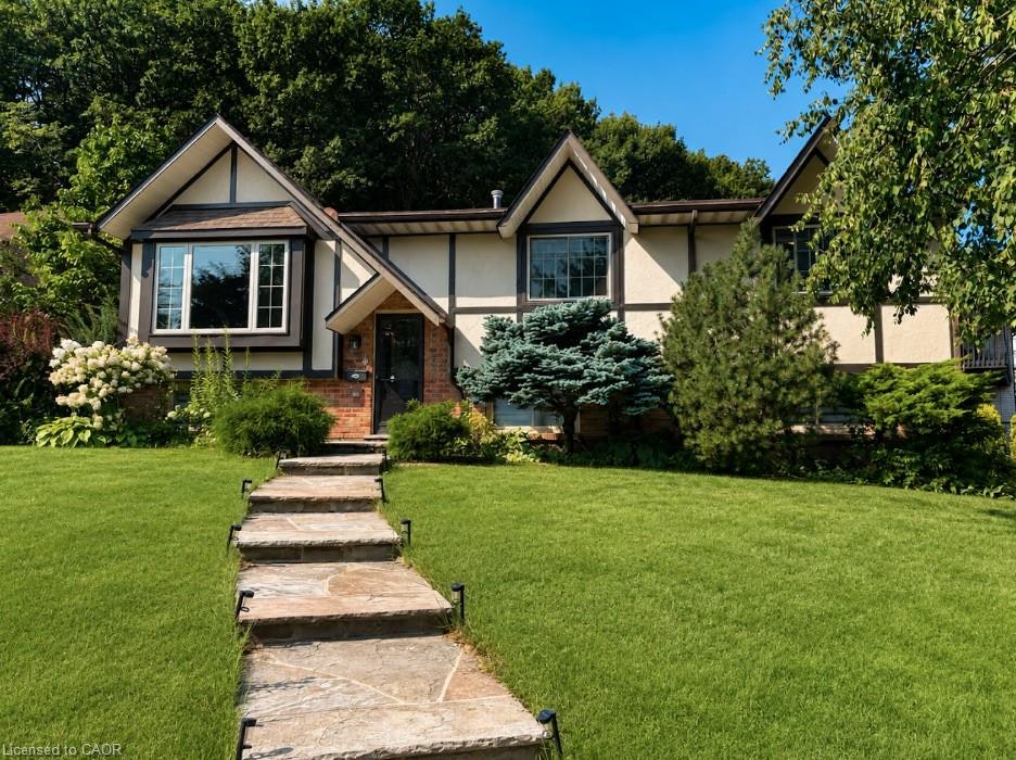 4 Sunhaven Court, Hamilton, ON, L8G 4G7