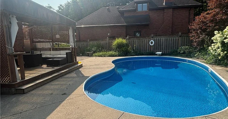 4 Sunhaven Court, Hamilton, ON, L8G 4G7 - 4