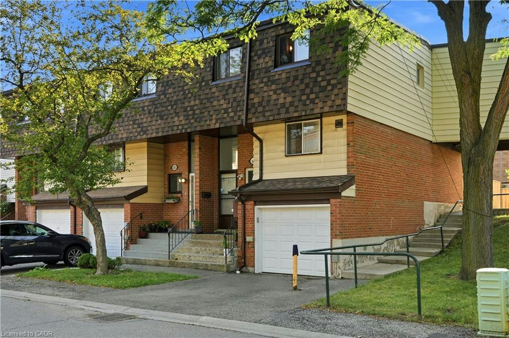 201-180 Mississauga Valley Boulevard, Mississauga, ON, L5A 3M2