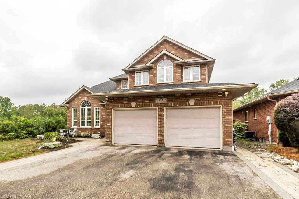 14 Anastasia Drive, Kitchener, ON, N2C 2T7 - 2