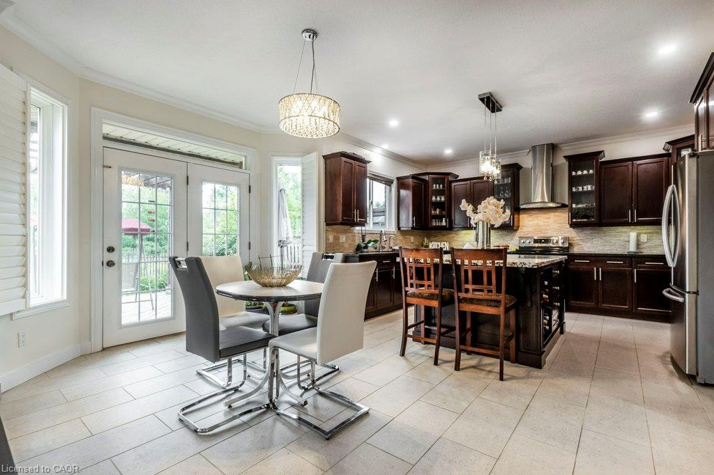 14 Anastasia Drive, Kitchener, ON, N2C 2T7 - 14