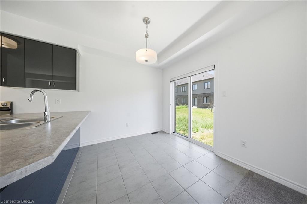 26 Copeman Avenue, Brantford, ON, N3V 0B3 - 12