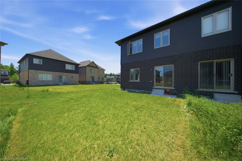 26 Copeman Avenue, Brantford, ON, N3V 0B3 - 35