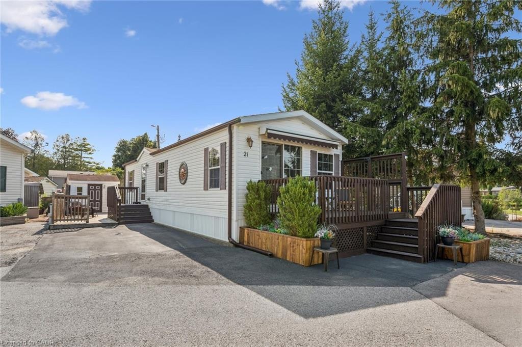 21 Trillium Beach Dr Drive, Puslinch, ON, N0B 2J0