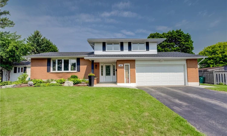 298 Creighton Court