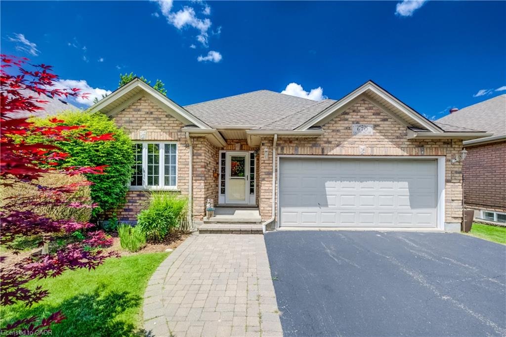 670 Salzburg Drive, Waterloo, ON, N2V 2N8