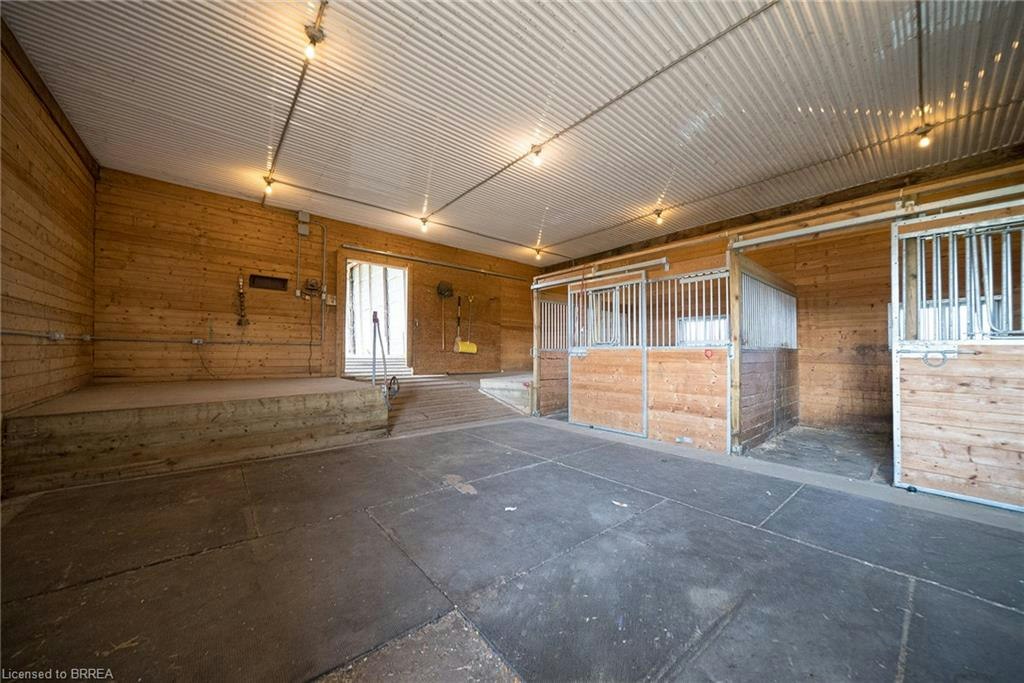 413 Ellis Avenue, Brant, ON, N3R 0B8 - 34