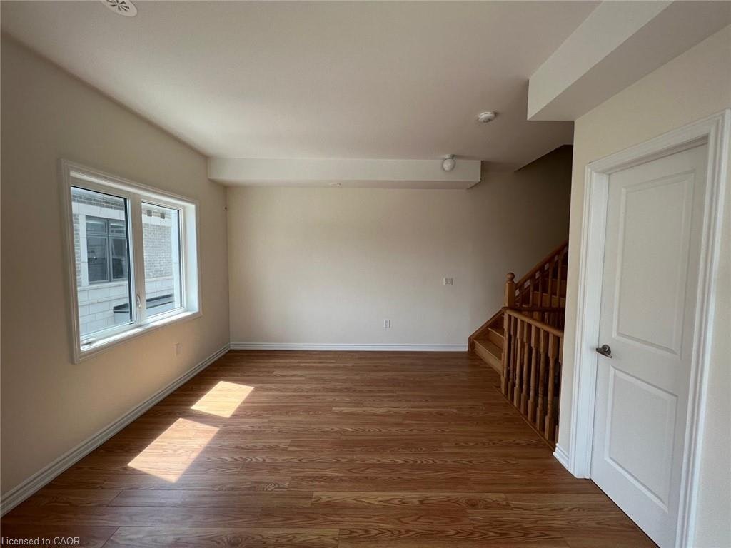 32-10 Halliford Place, Brampton, ON, L6P 4R1 - 3