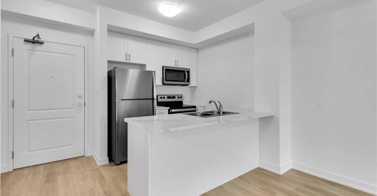 404-470 Dundas Street E, Hamilton, ON, L0R 2H4 - 2