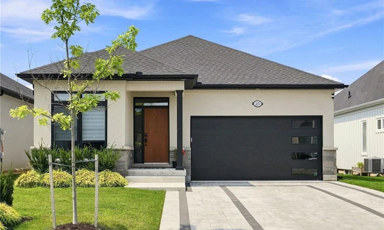 25 Sunrise Court