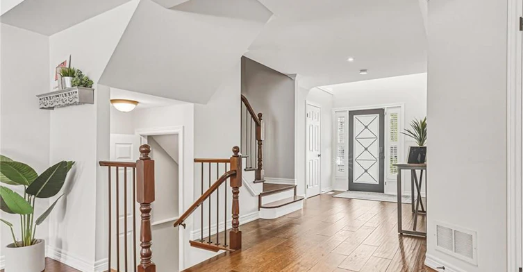 7 Camp Drive, Hamilton, ON, L9K 0A7 - 4