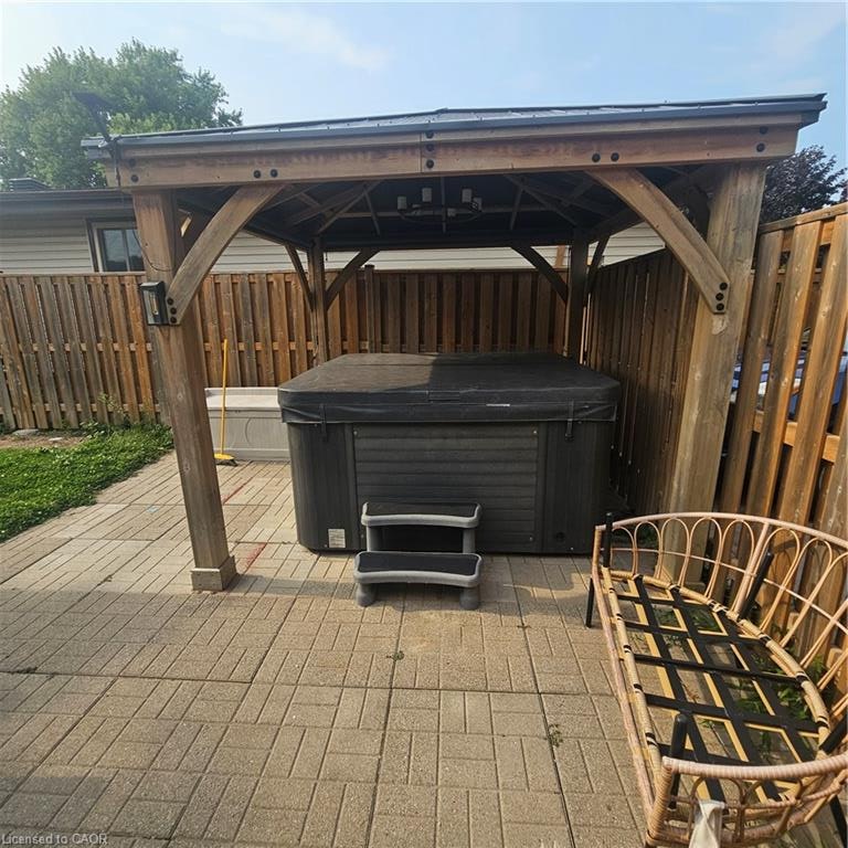 2-52 Selkirk Court, Kitchener, ON, N2E 1M3 - 24