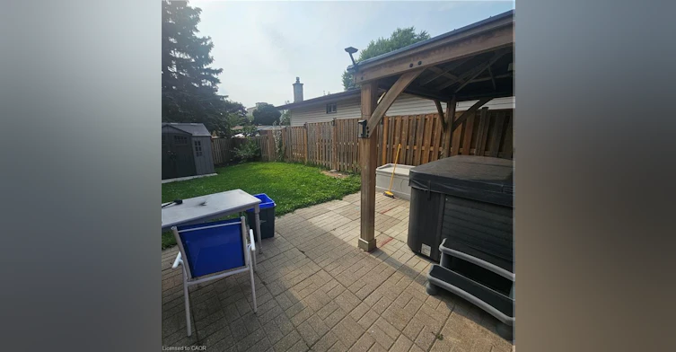 2-52 Selkirk Court, Kitchener, ON, N2E 1M3 - 25