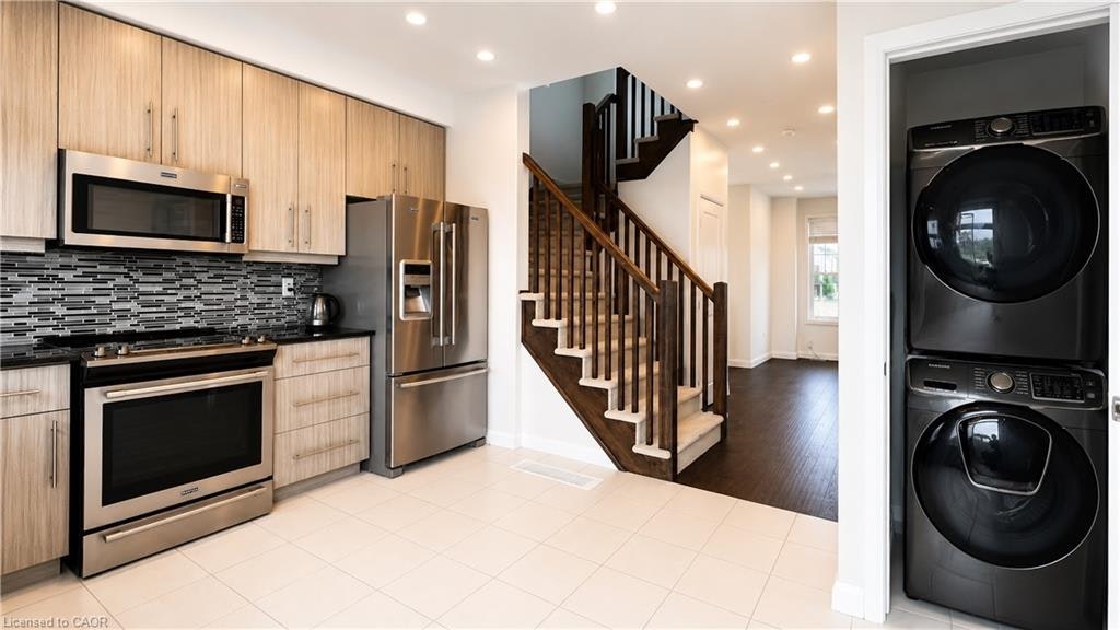 83-1169 Garner Road E, Hamilton, ON, L9G 0G8 - 13