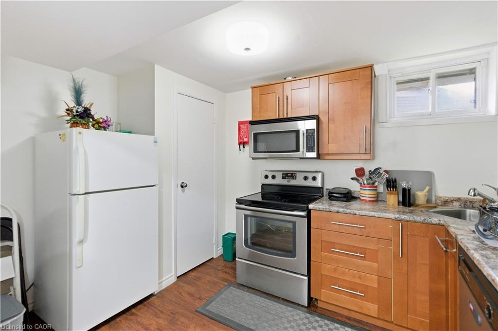 Bsmt-111 Britten Close, Hamilton, ON, L9C 4K1 - 10