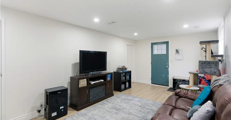 Bsmt-111 Britten Close, Hamilton, ON, L9C 4K1 - 6
