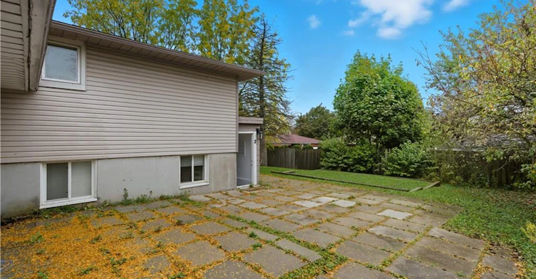 Bsmt-111 Britten Close, Hamilton, ON, L9C 4K1 - 17