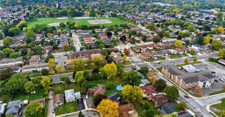 Bsmt-111 Britten Close, Hamilton, ON, L9C 4K1 - 24
