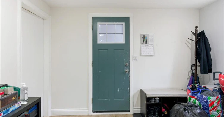 Bsmt-111 Britten Close, Hamilton, ON, L9C 4K1 - 2