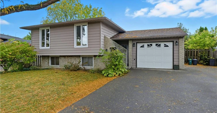 Bsmt-111 Britten Close, Hamilton, ON, L9C 4K1