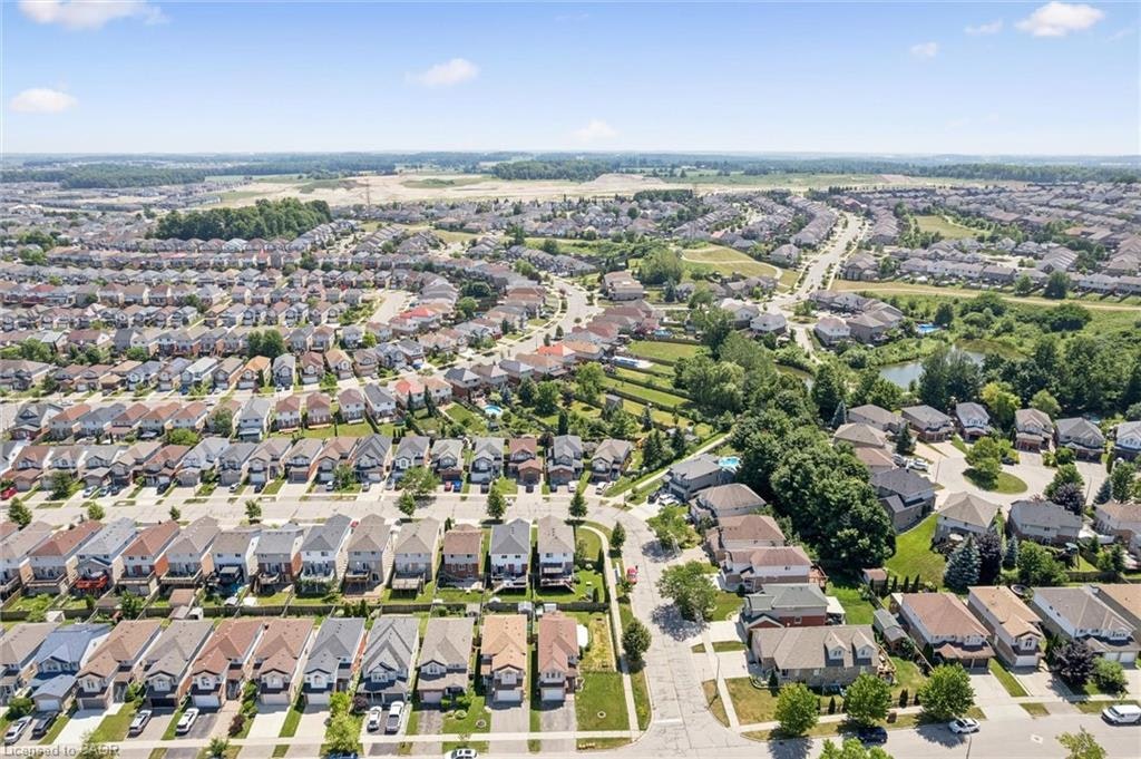 71 Peach Blossom Crescent, Kitchener, ON, N2E 3Z7 - 45