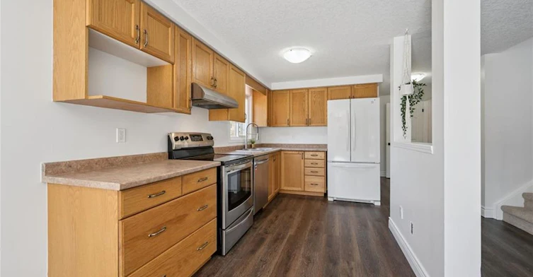 71 Peach Blossom Crescent, Kitchener, ON, N2E 3Z7 - 13