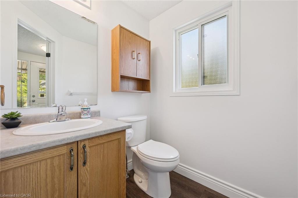 71 Peach Blossom Crescent, Kitchener, ON, N2E 3Z7 - 5