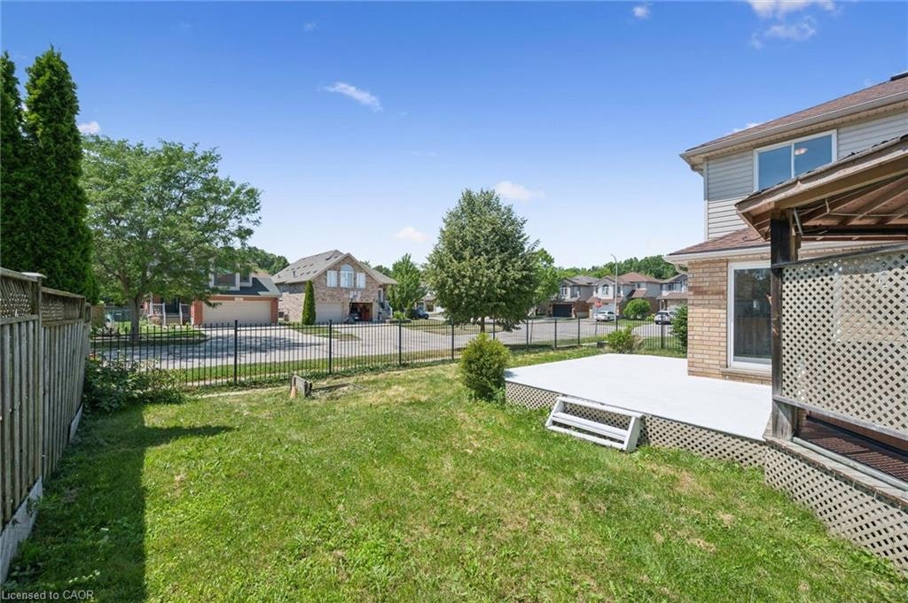 71 Peach Blossom Crescent, Kitchener, ON, N2E 3Z7 - 41