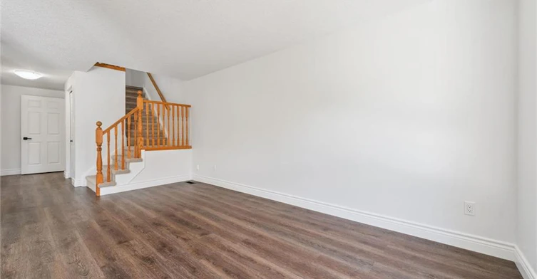 71 Peach Blossom Crescent, Kitchener, ON, N2E 3Z7 - 10