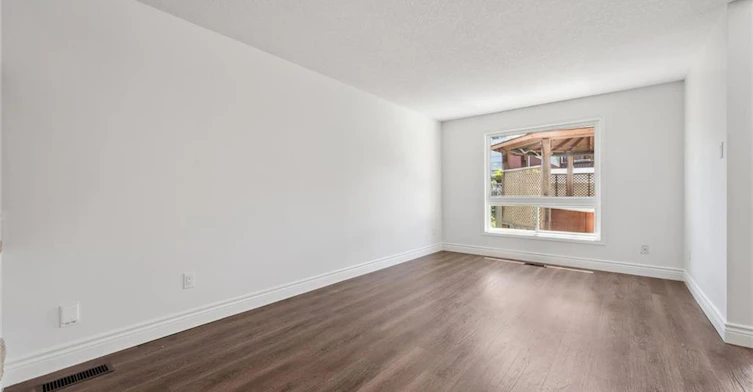 71 Peach Blossom Crescent, Kitchener, ON, N2E 3Z7 - 6