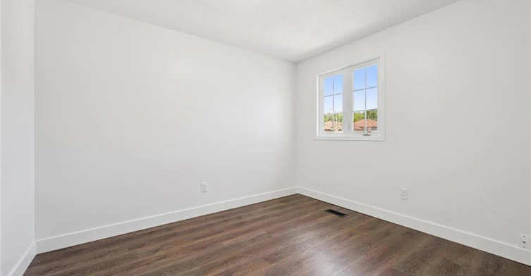 71 Peach Blossom Crescent, Kitchener, ON, N2E 3Z7 - 24