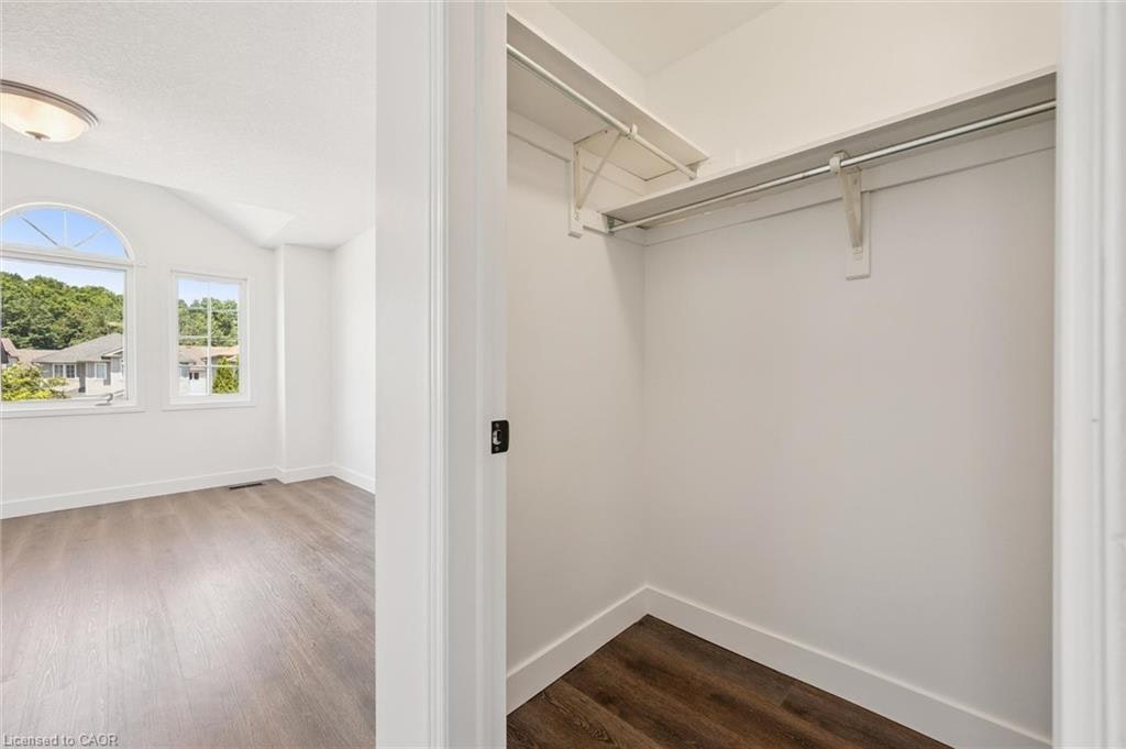 71 Peach Blossom Crescent, Kitchener, ON, N2E 3Z7 - 22