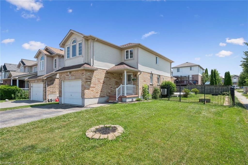 71 Peach Blossom Crescent, Kitchener, ON, N2E 3Z7 - 2