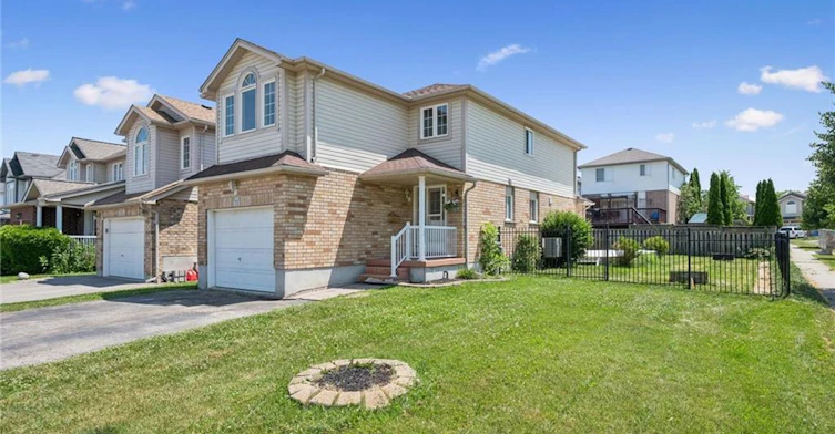 71 Peach Blossom Crescent, Kitchener, ON, N2E 3Z7 - 2