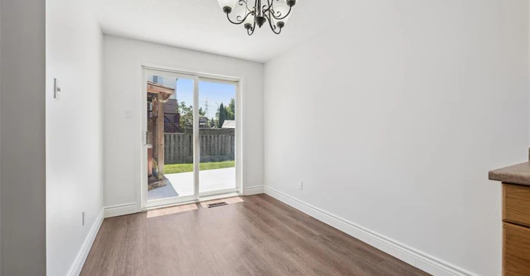 71 Peach Blossom Crescent, Kitchener, ON, N2E 3Z7 - 12