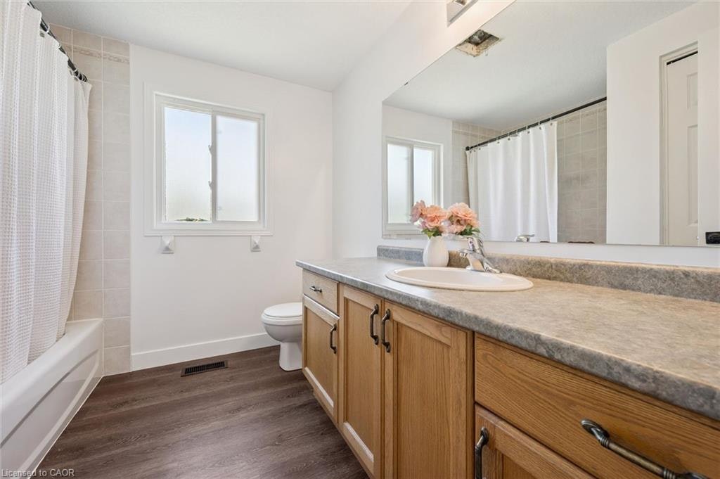 71 Peach Blossom Crescent, Kitchener, ON, N2E 3Z7 - 26