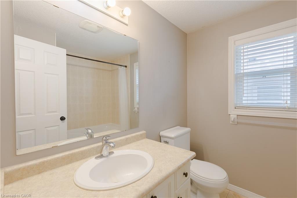 248 Bridlewreath Street, Kitchener, ON, N2E 4B5 - 17