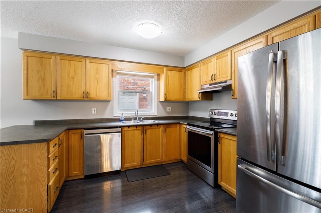 248 Bridlewreath Street, Kitchener, ON, N2E 4B5 - 6