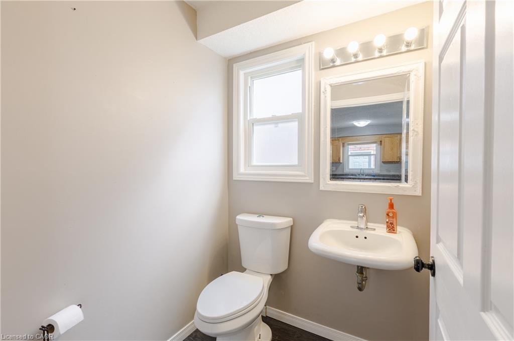248 Bridlewreath Street, Kitchener, ON, N2E 4B5 - 12
