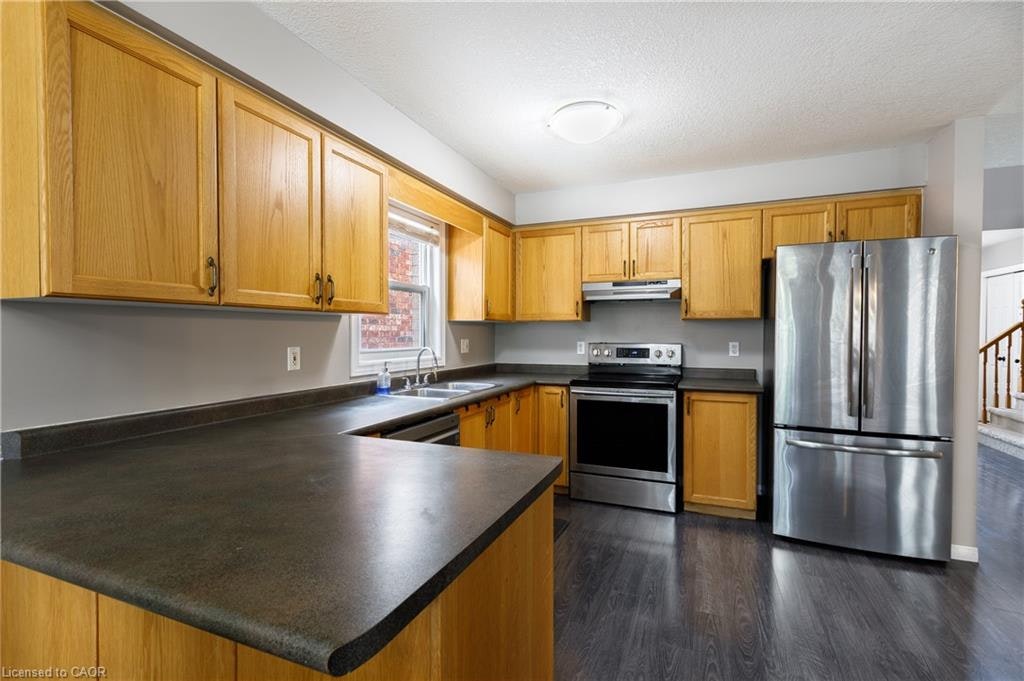 248 Bridlewreath Street, Kitchener, ON, N2E 4B5 - 7