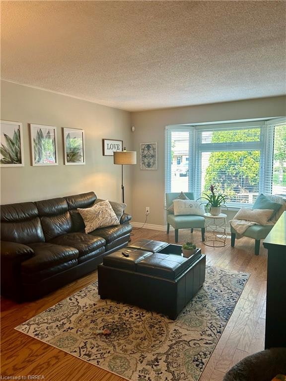 upper-130 Brantwood Park Road, Brantford, ON, N3P 1G3 - 4