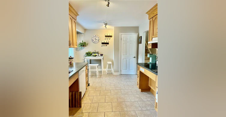 upper-130 Brantwood Park Road, Brantford, ON, N3P 1G3 - 3