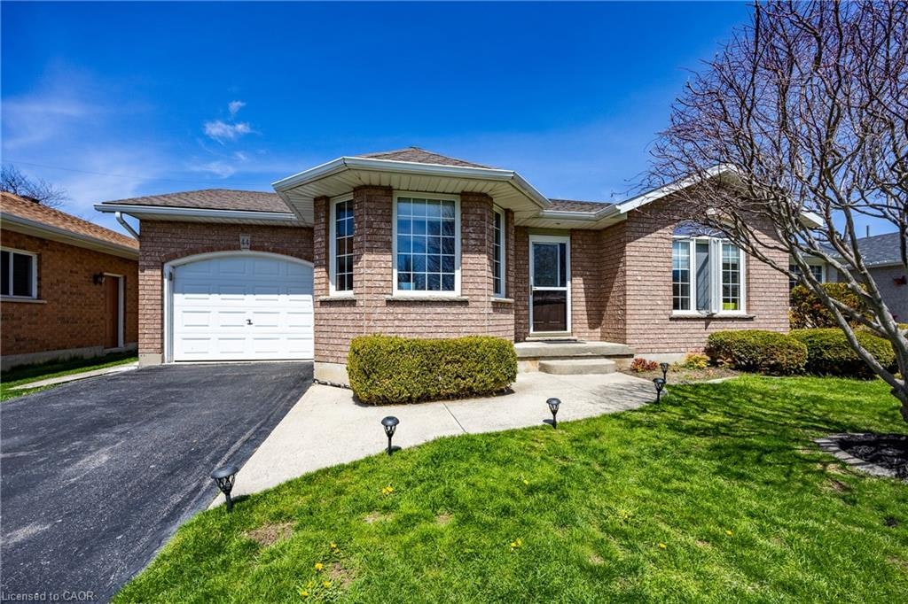 44 Geoffery Road, Norfolk County, ON, N0A 1N4