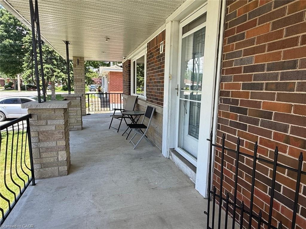 7 Greenwood Street, Hamilton, ON, L8T 3N2 - 4