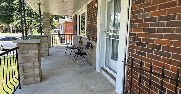 7 Greenwood Street, Hamilton, ON, L8T 3N2 - 4
