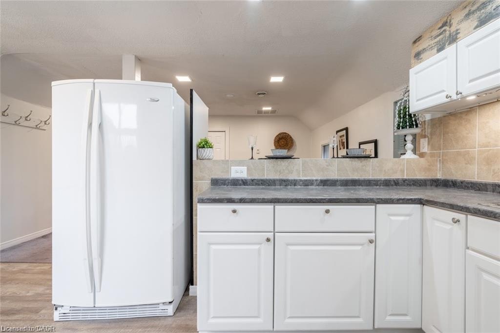 Upper-188 Sherman Avenue N, Hamilton, ON, L8L 6M9 - 16