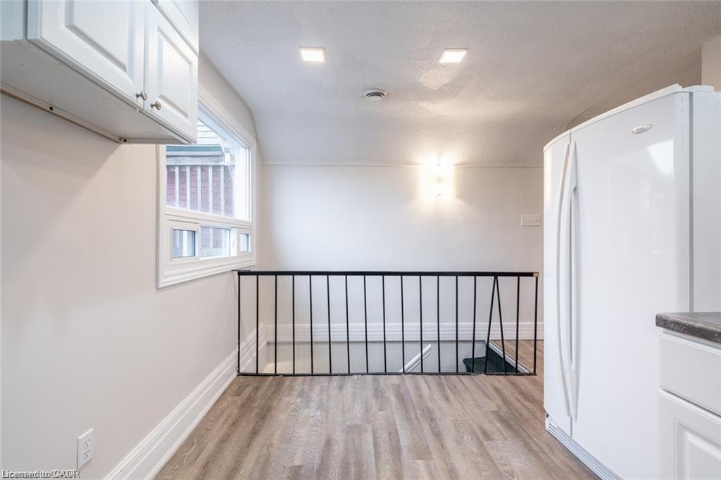 Upper-188 Sherman Avenue N, Hamilton, ON, L8L 6M9 - 18