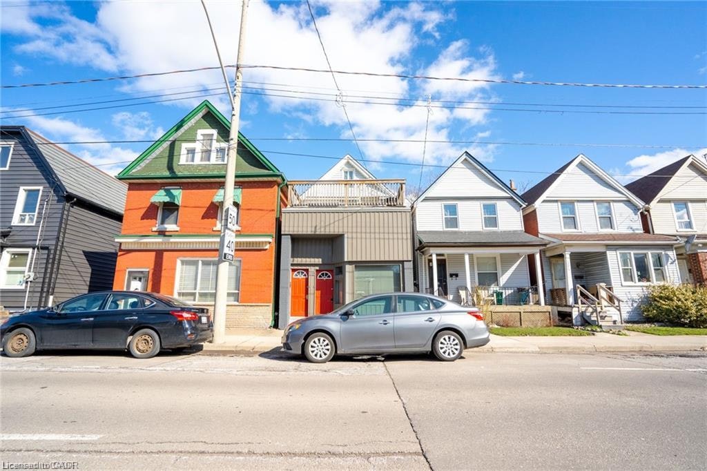 Upper-188 Sherman Avenue N, Hamilton, ON, L8L 6M9 - 2